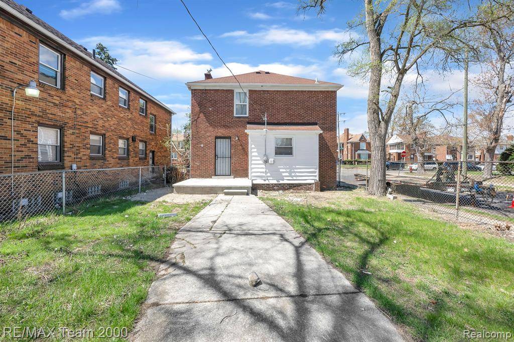Detroit, MI 48221,17214 KENTUCKY Street