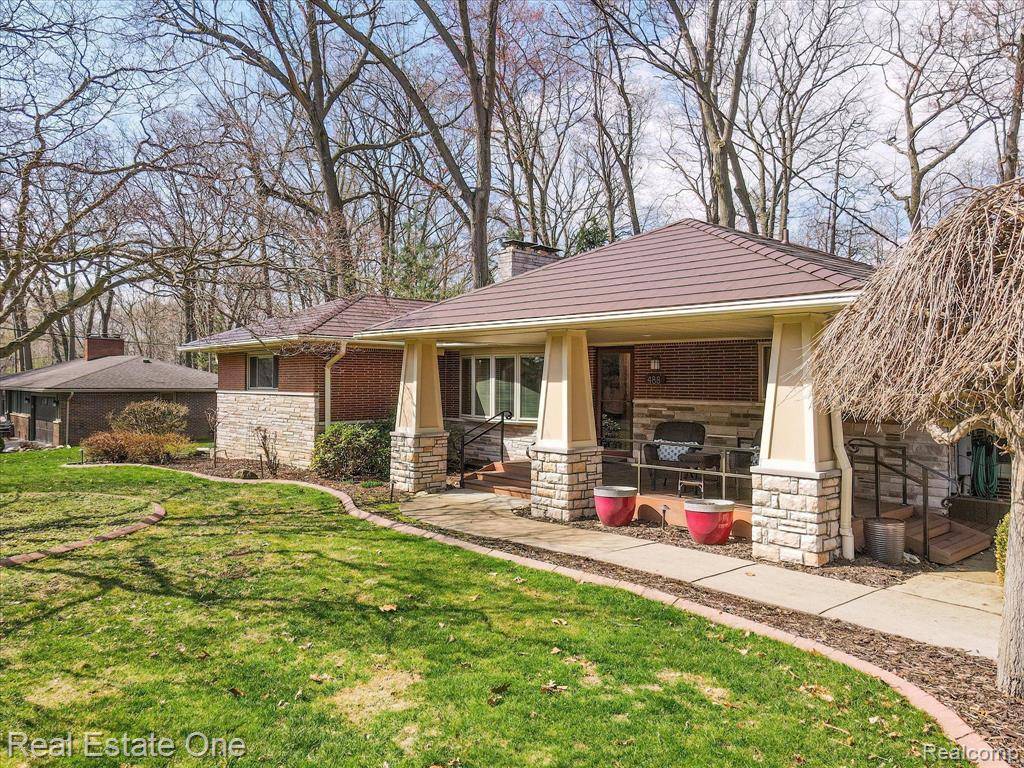 Rochester Hills, MI 48309,488 ORCHARDALE Drive