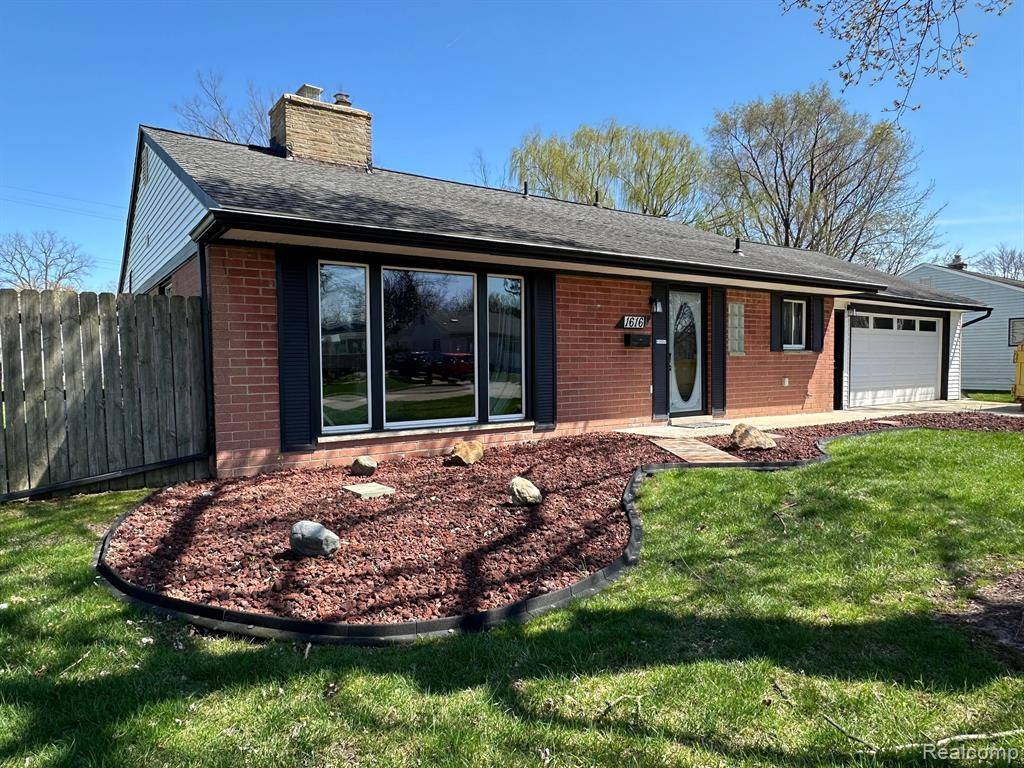 Garden City, MI 48135,1616 LATHERS ST Street