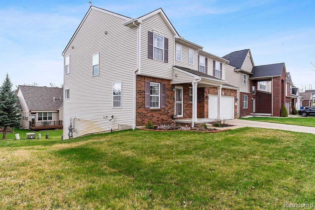 White Lake Twp, MI 48386,8079 WILDWOOD Lane