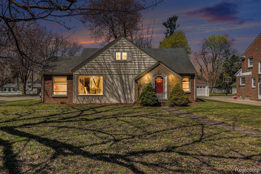 Mt. Clemens, MI 48043,154 LODEWYCK Street