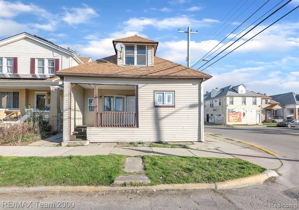Hamtramck, MI 48212,2435 HOLMES Street