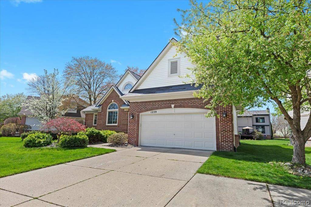 Wixom, MI 48393,1239 TRAILSIDE Boulevard