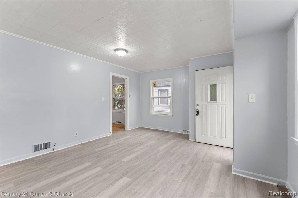 Dearborn Heights, MI 48125,25436 NEW YORK Street