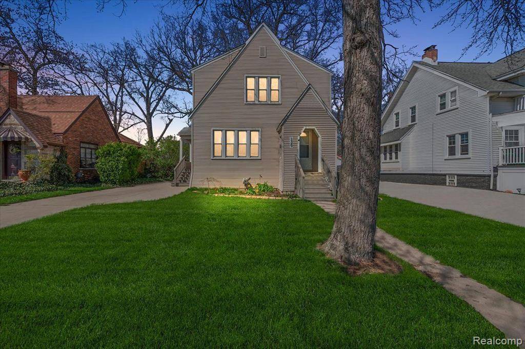 Royal Oak, MI 48067,129 E Maryland Avenue