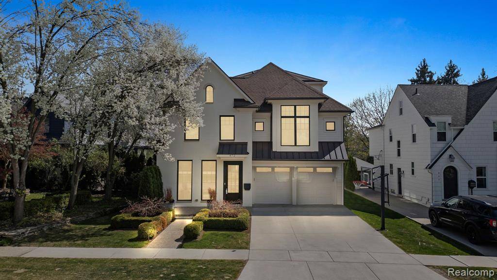 Birmingham, MI 48009,472 BONNIE BRIER Street