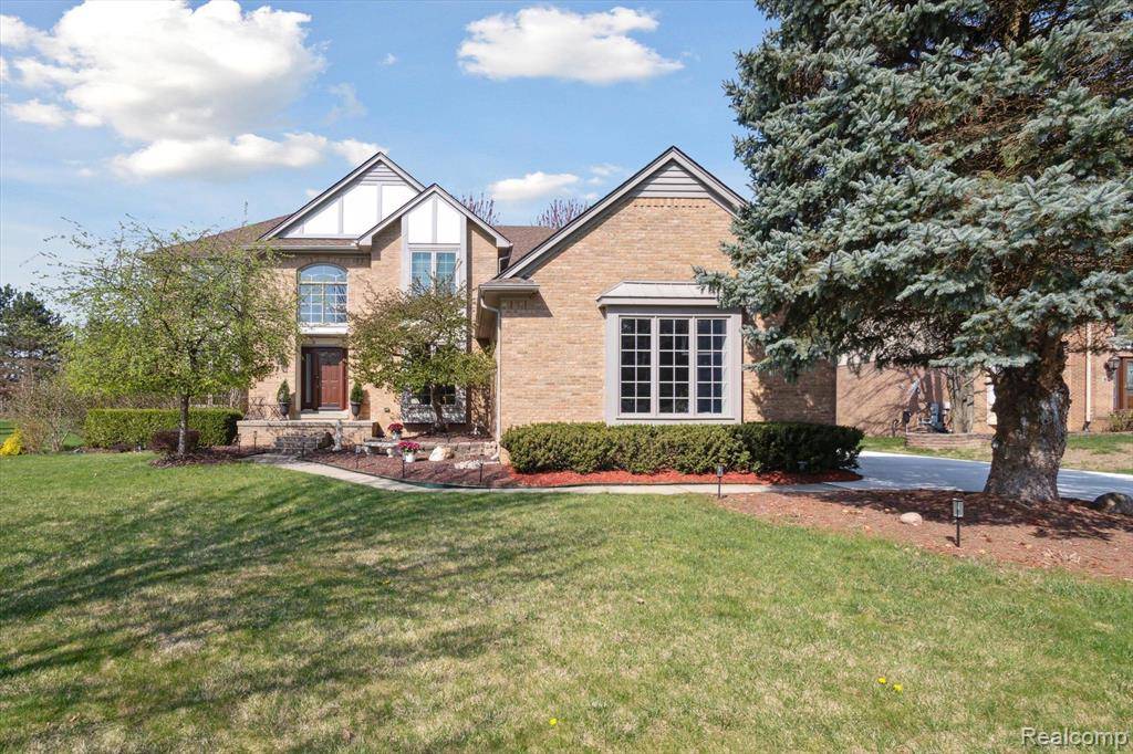 Rochester Hills, MI 48306,1250 LAKEVIEW Drive