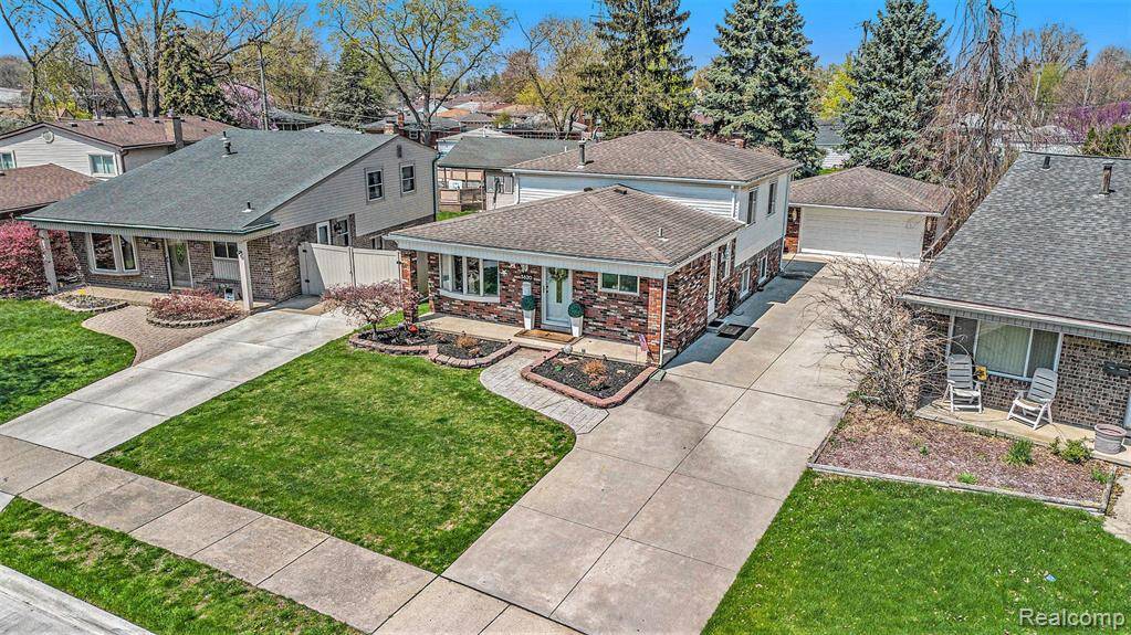 Lincoln Park, MI 48146,3620 N SHORE Drive