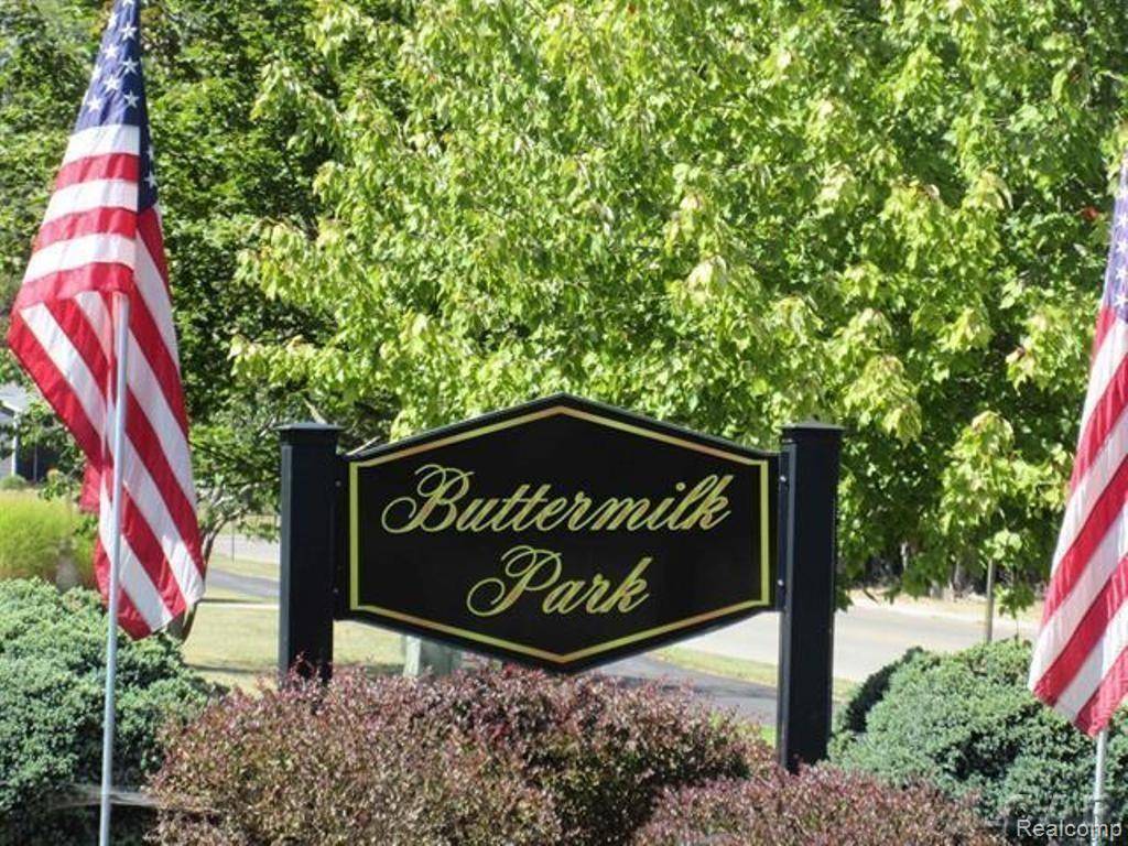 Tecumseh, MI 49286,637 RIDGE Lane 16 B