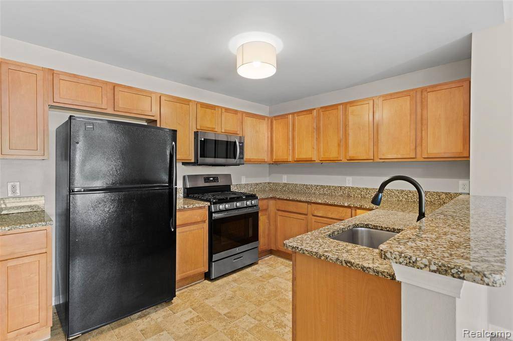 Westland, MI 48185,304 BROOKFIELD Drive