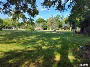 Grosse Ile Twp, MI 48138,21438 MERIDIAN Road