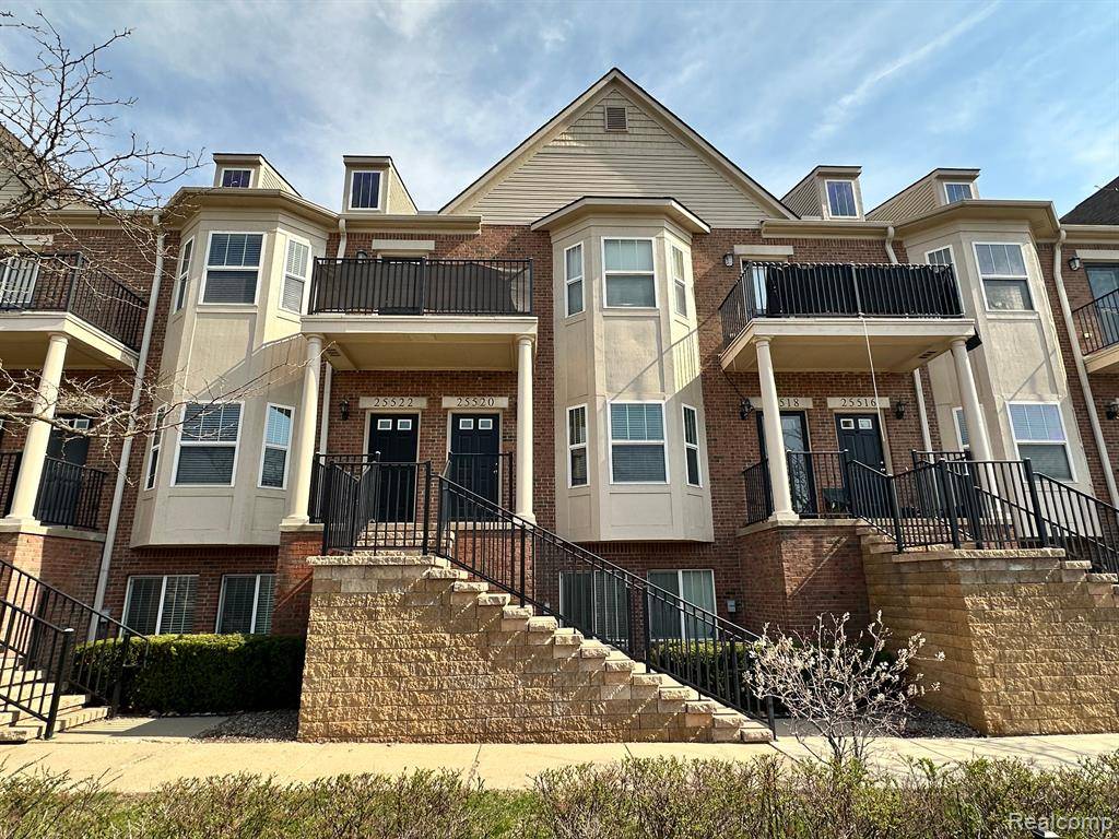 Novi, MI 48375,25520 PORTICO Lane