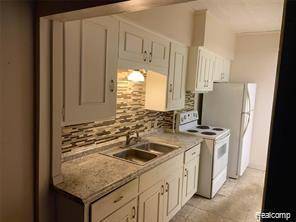 Flint Twp, MI 48532,1470 S Dye Road C