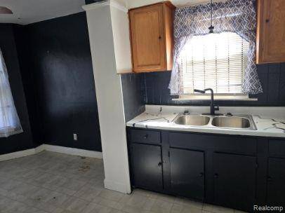 Detroit, MI 48224,10335 MERLIN Street