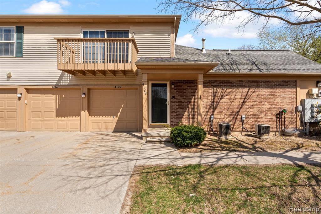 Holly Vlg, MI 48442,4122 STONEBRIDGE