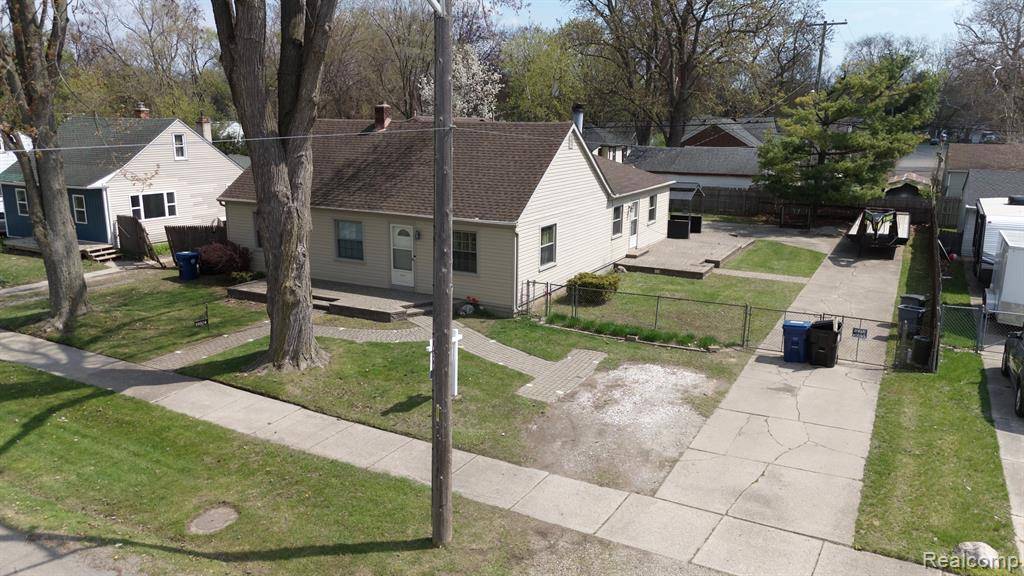 Redford Twp, MI 48240,19304 SEMINOLE