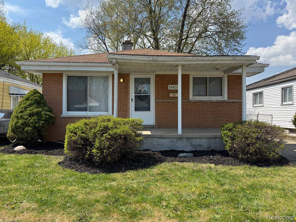 Eastpointe, MI 48021,24933 GROVE Avenue