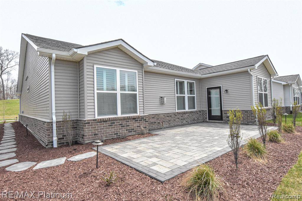 Orion Twp, MI 48359,4336 SILICA Drive