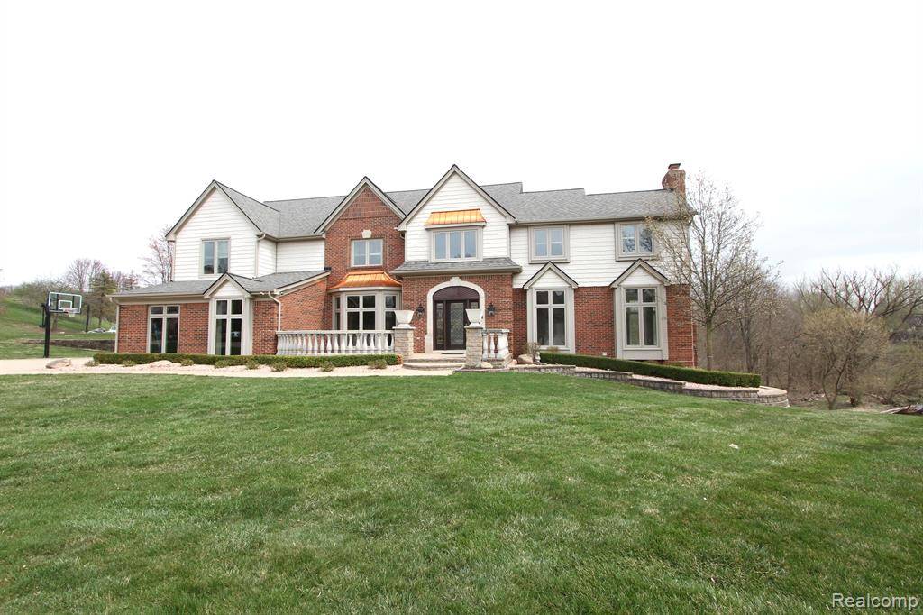 Rochester Hills, MI 48309,2970 PHEASANT RING
