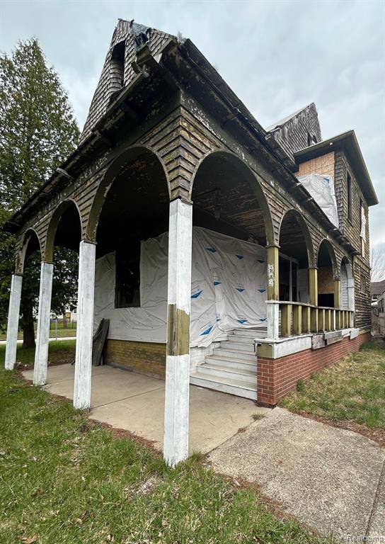 Saginaw, MI 48601,903 E HOLLAND Avenue