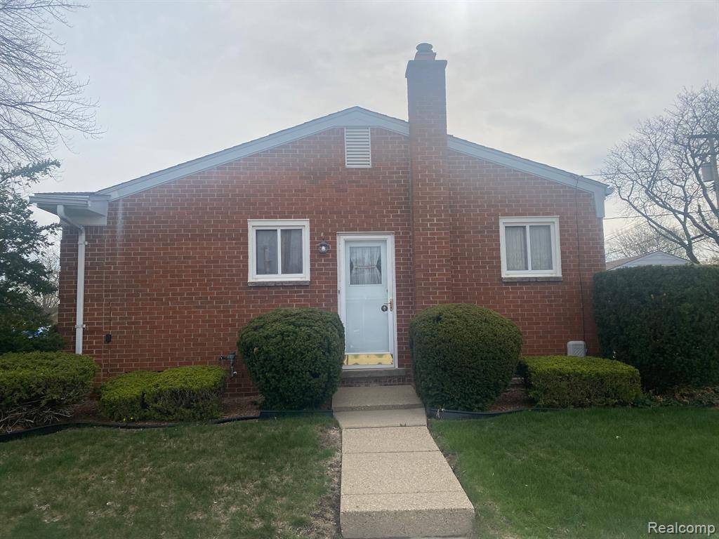 Dearborn Heights, MI 48127,6840 CRESTWOOD Street