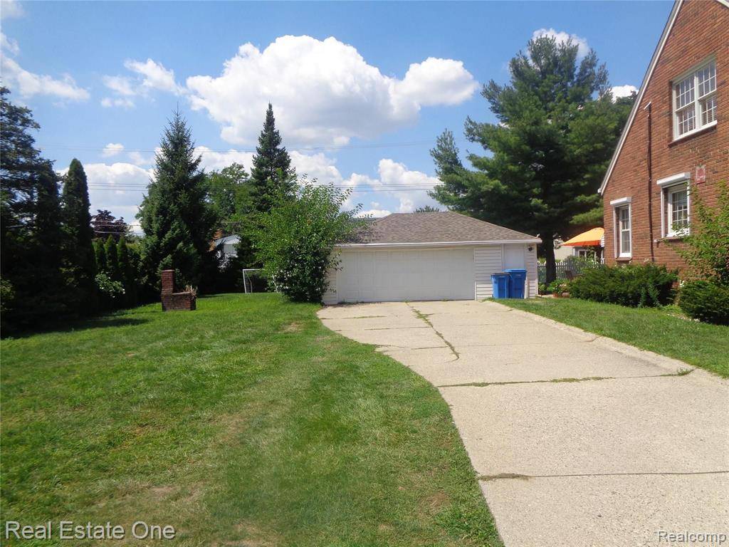 Dearborn Heights, MI 48127,1353 N GULLEY Road