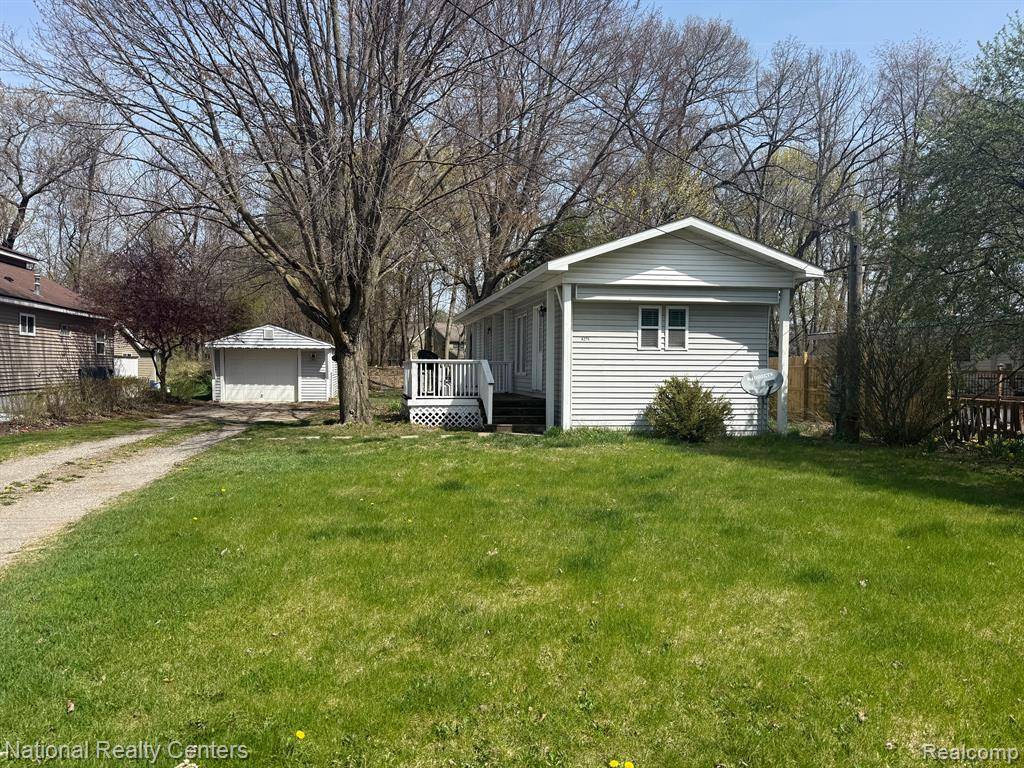Brighton Twp, MI 48114,8275 DONNA LOU Drive