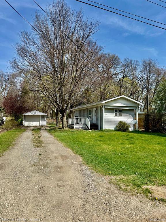 Brighton Twp, MI 48114,8275 DONNA LOU Drive