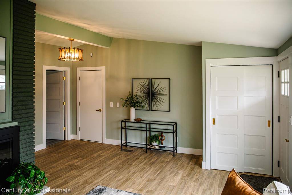 White Lake Twp, MI 48386,8130 Casa Mia Drive