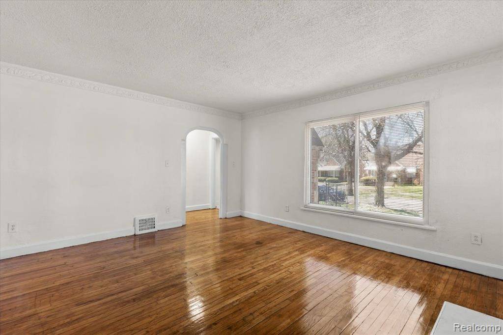 Detroit, MI 48227,13620 MANSFIELD Street