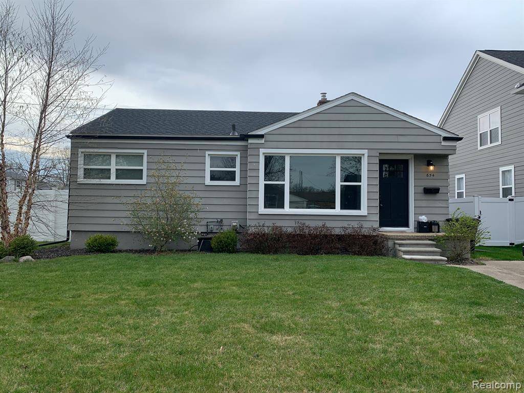 Clawson, MI 48017,654 BROADACRE Avenue