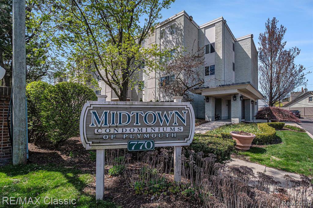 Plymouth, MI 48170,770 DEER Street 206
