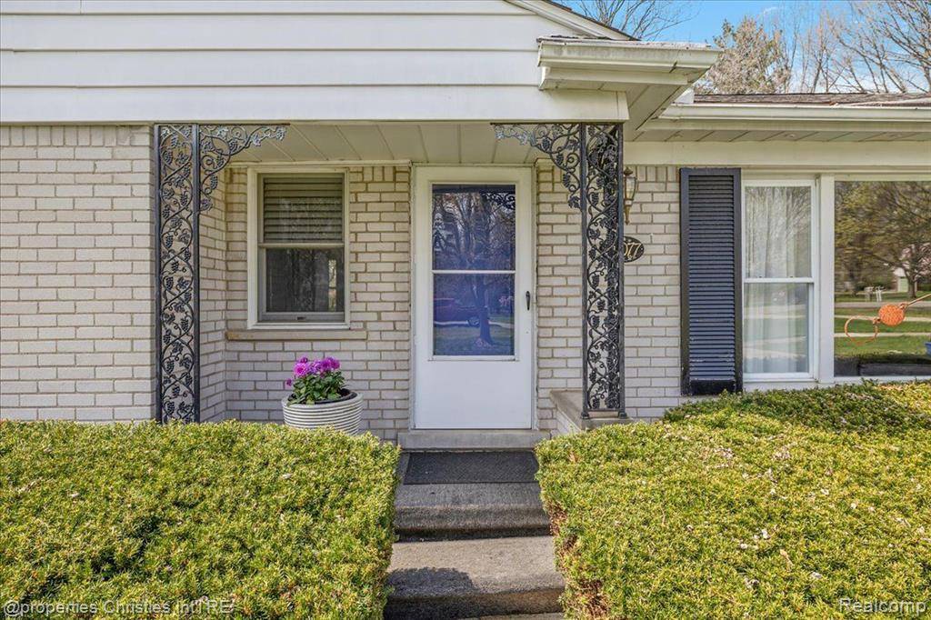 Lathrup Village, MI 48076,28077 Sunset Boulevard W