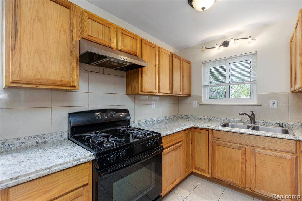 Warren, MI 48092,31209 BLAIR Drive