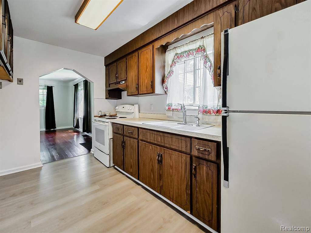 Shelby Twp, MI 48317,47365 LADD Avenue