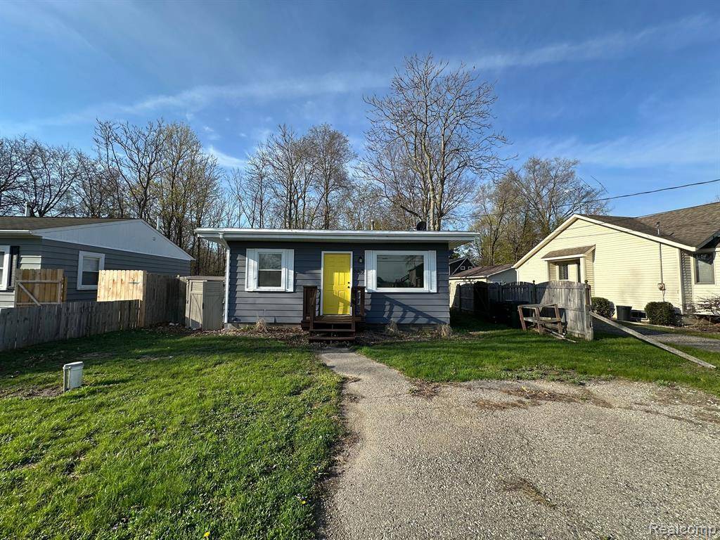 Orion Twp, MI 48362,667 HEIGHTS Road