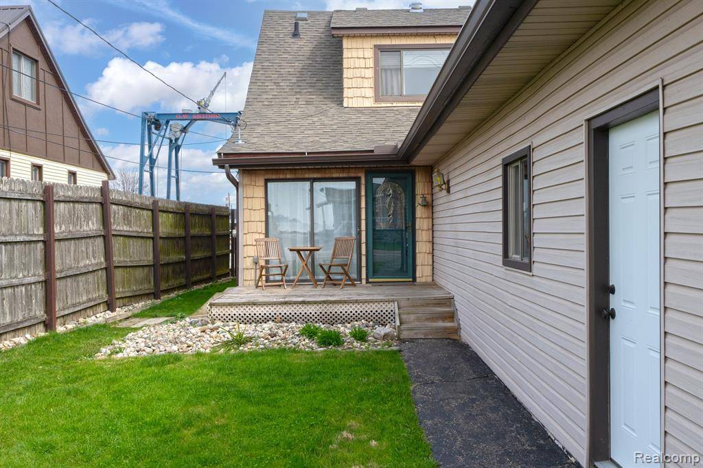 Harrison Twp, MI 48045,32695 S RIVER Road