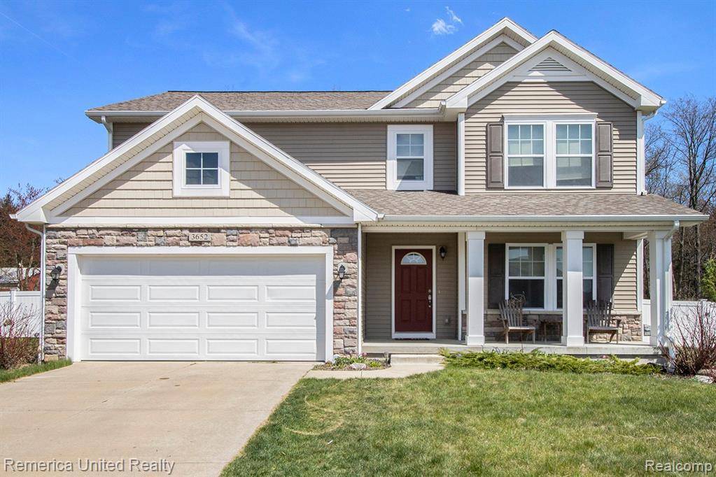 Howell Twp, MI 48855,3652 AMBER OAKS Drive