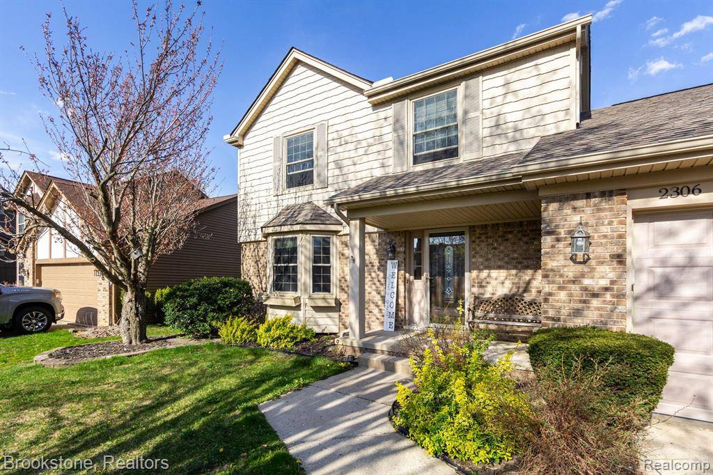 Wixom, MI 48393,2306 CHIEF Lane