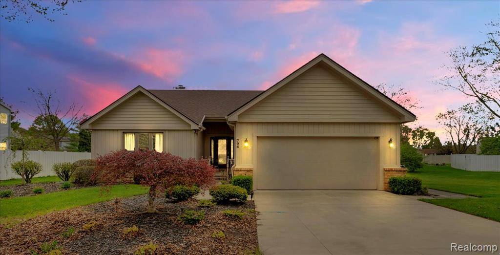 Monroe, MI 48162,706 DONNALEE Drive