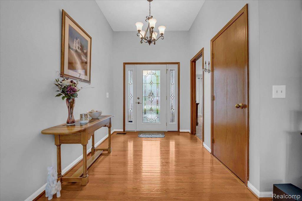 Monroe, MI 48162,706 DONNALEE Drive