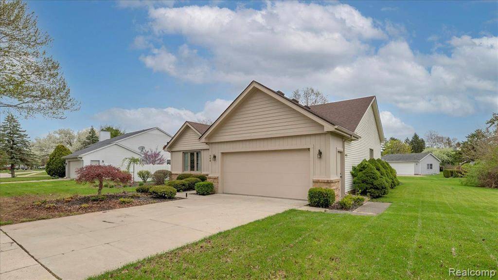 Monroe, MI 48162,706 DONNALEE Drive