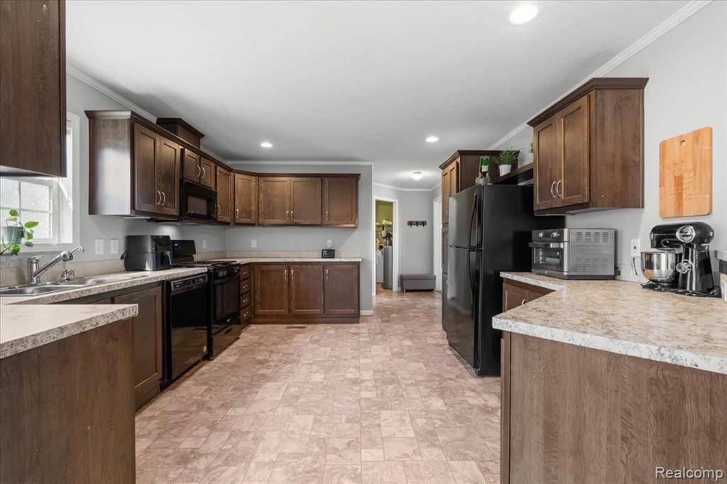 Holly Twp, MI 48442,5198 Sheffield Drive