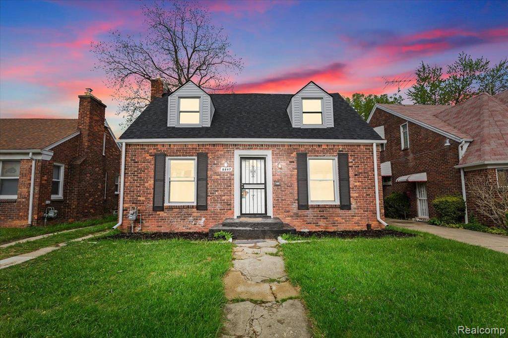 Detroit, MI 48228,8897 Hartwell Street