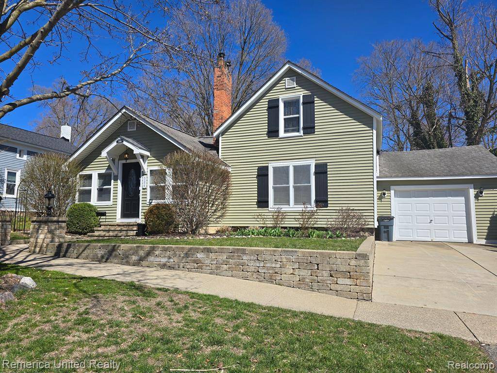 Milford Vlg, MI 48381,524 HICKORY Street