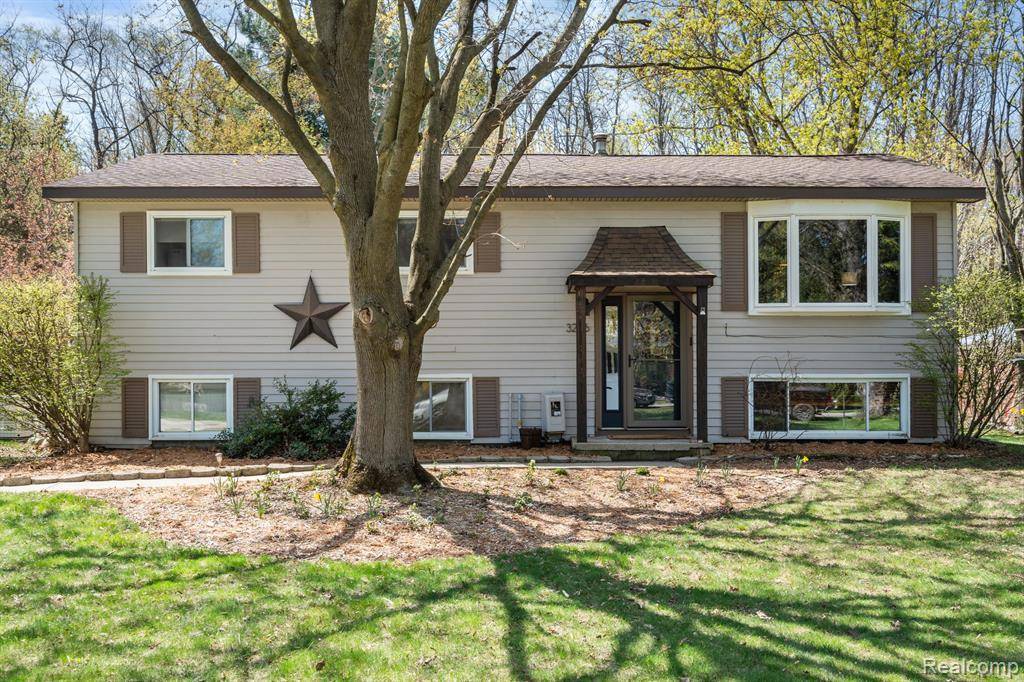 Washington Twp, MI 48306,3286 SPRING MEADOW Drive