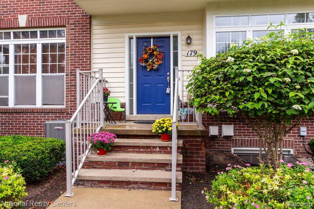 Wixom, MI 48393,179 CENTER Boulevard