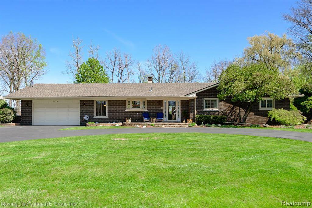 Van Buren Twp, MI 48111,44119 HARMONY Lane