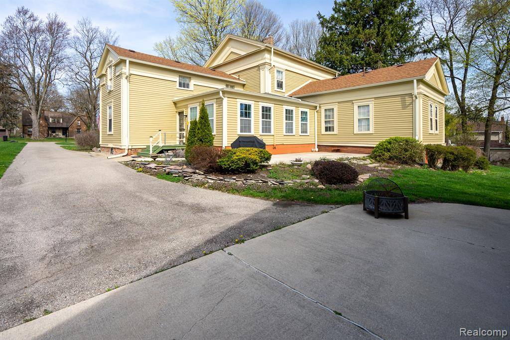Romeo Vlg, MI 48065,117 Bradley Street