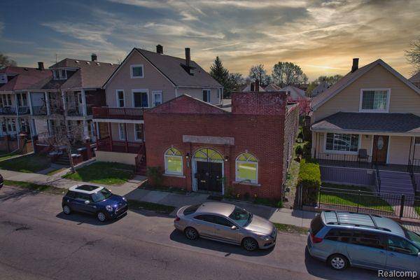 Hamtramck, MI 48212,2974 TROWBRIDGE Street